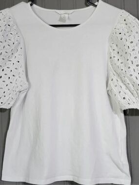 H&M White Short Puffed Sleeve Eyelet Fabric Women's Round Neck L EUC